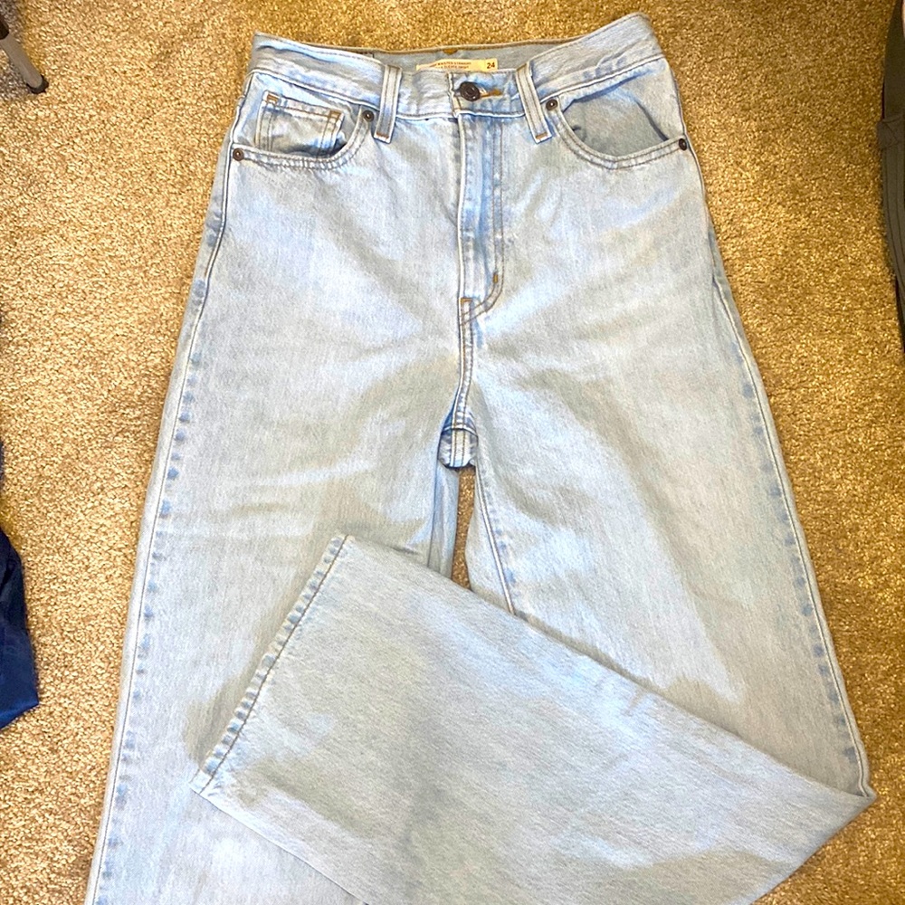 Levi’s high waisted straight